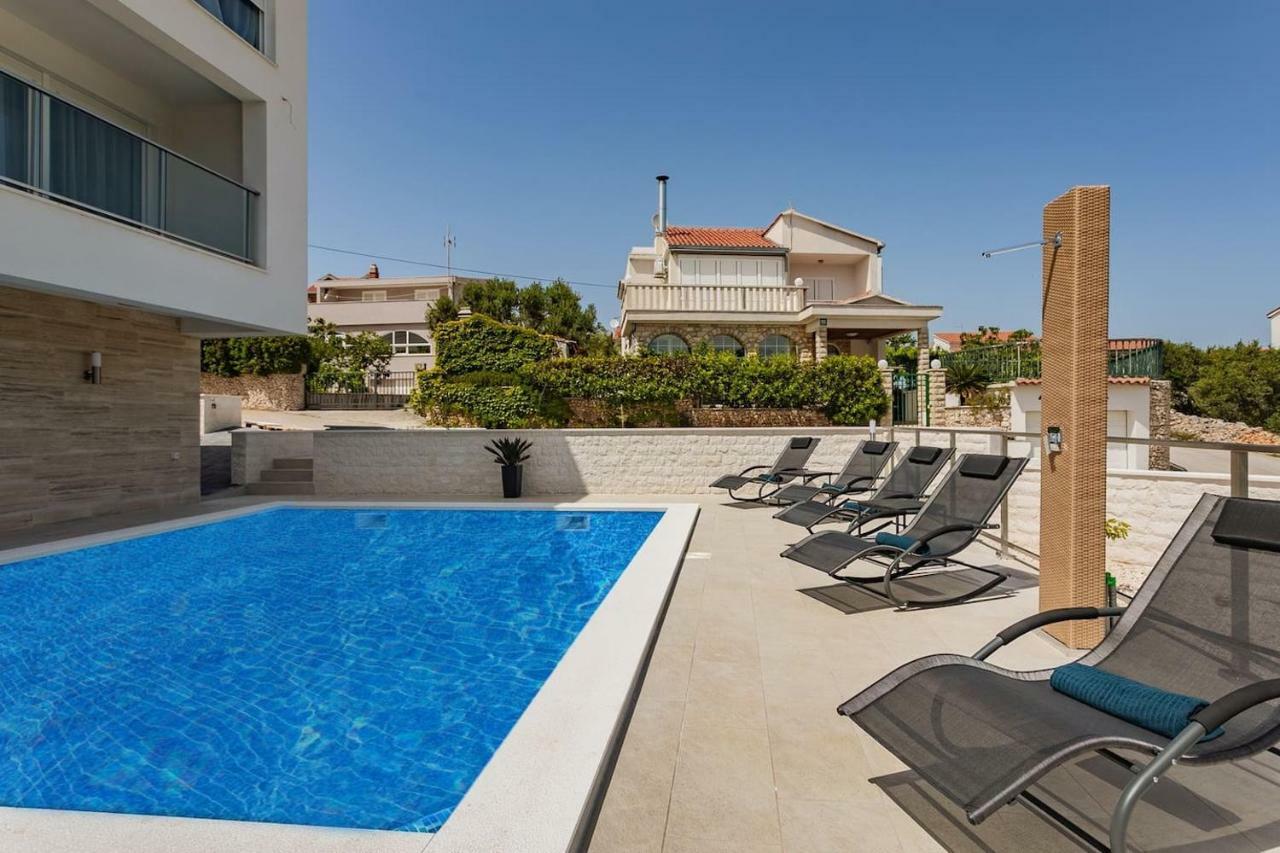 Villa Compass; Luxury Experience In Natural Bay. Ražanj المظهر الخارجي الصورة